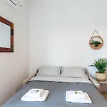Appartement Guesthost - Bright In Center *