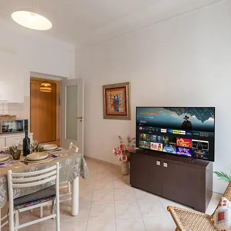 Guesthost - Bright In Center Apartamento