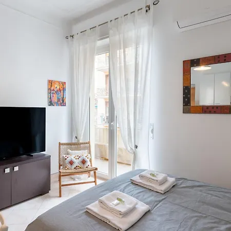 Apartamento Guesthost - Bright In Center *