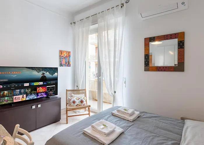 Guesthost - Bright In Center Apartamento