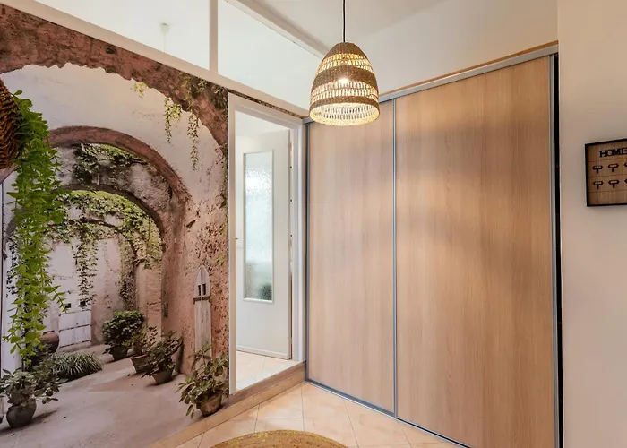 Guesthost - Bright In Center Apartamento *